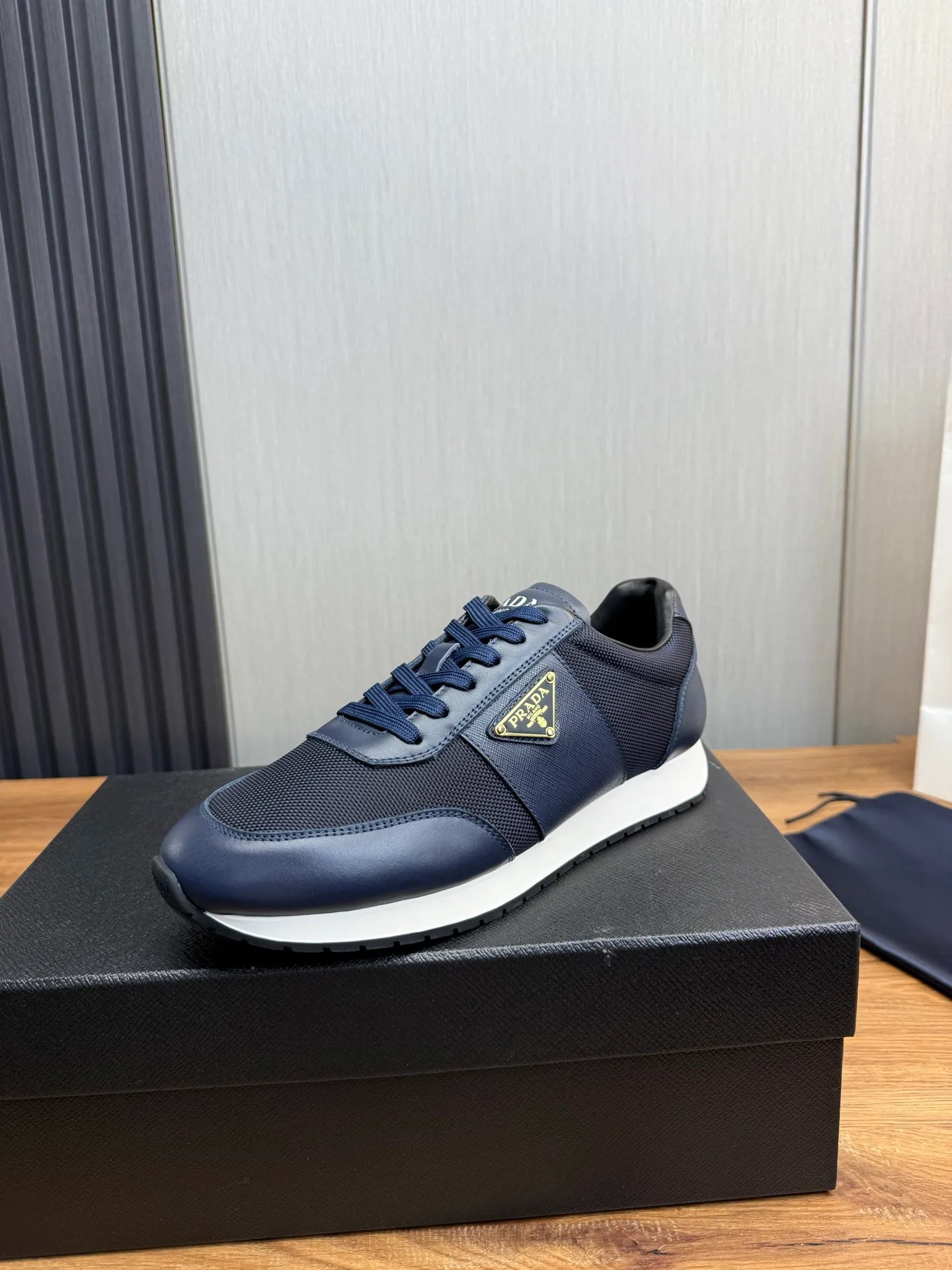 Men's shoes 💰760💰 [PRADA] New models synchronized with the official website, high-quality shipments ✔️Best sellers🔥 Original cowhide with mesh surface + cowhide lining, 1🆚1 replica, original bottom, 38-45 (men's 45 is custom-made and cannot be returned)
